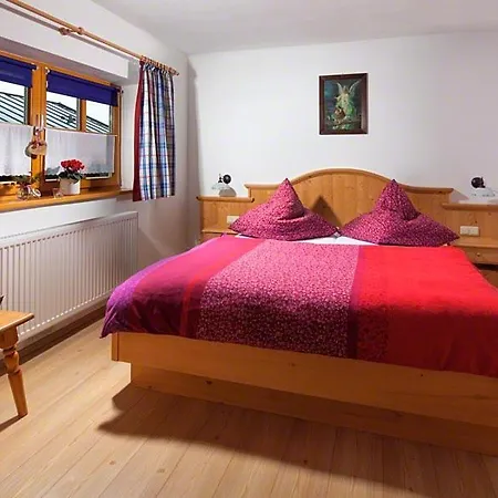 Haus Michinglehen Farm stay Marktschellenberg